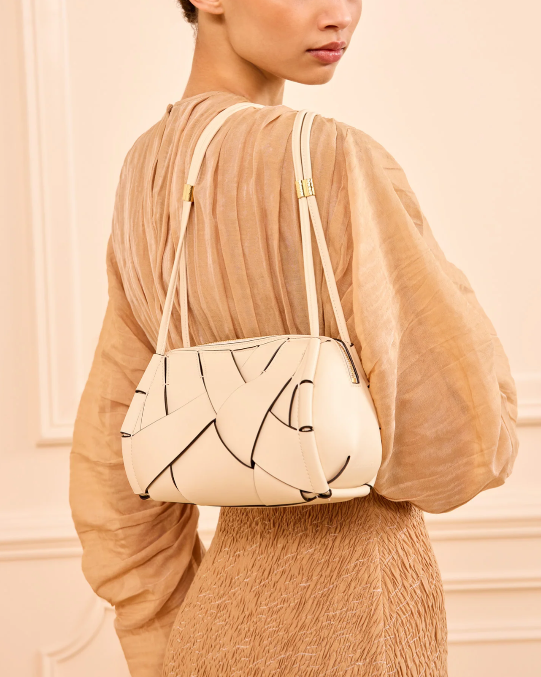 Chartlotte Camera Bag | Cowrie
