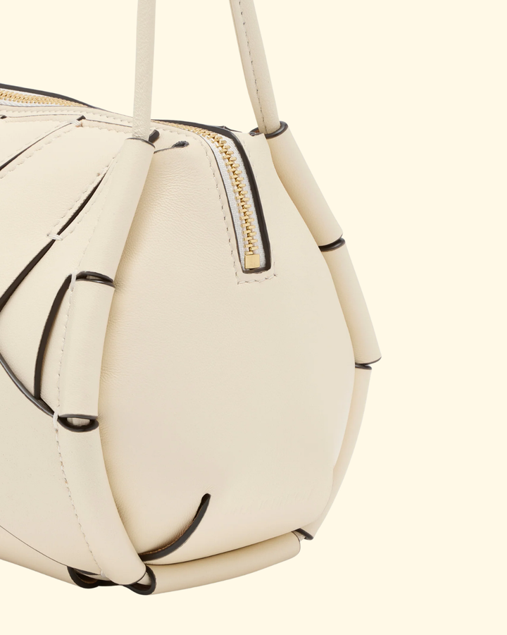 Chartlotte Camera Bag | Cowrie