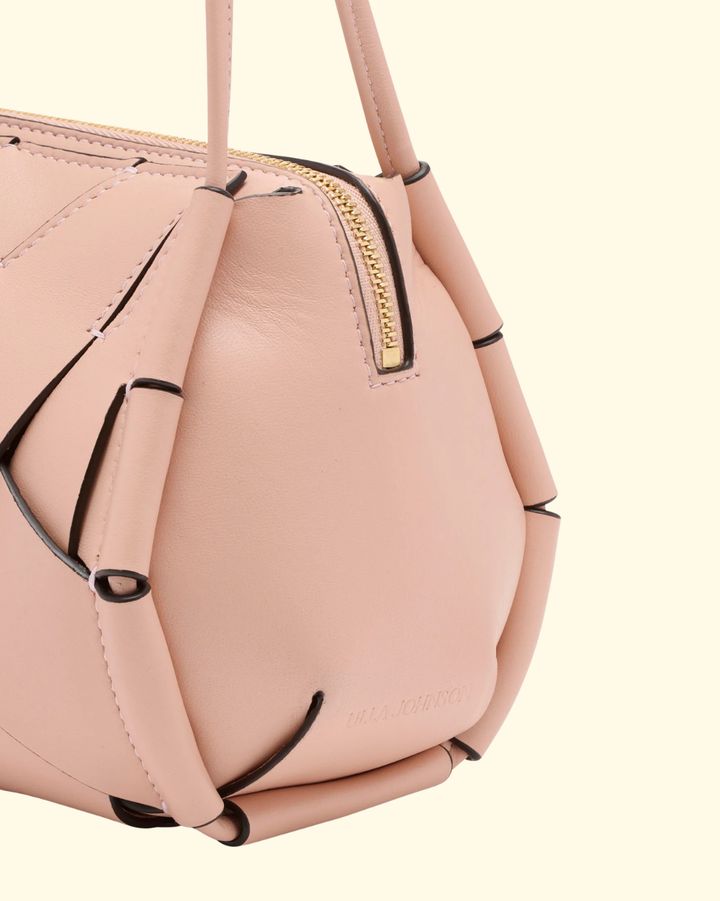 Chartlotte Camera Bag | Tulip