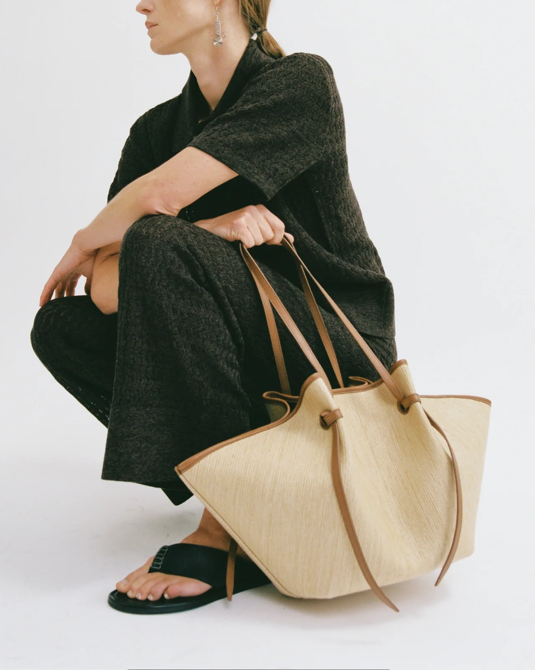 Large Mochi | Biscuit Woven Raffia