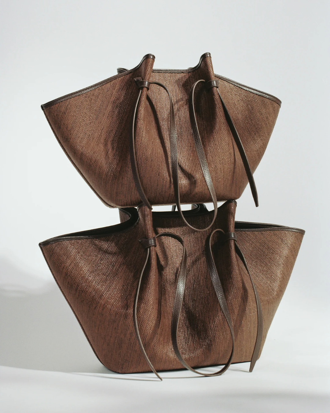 Large Mochi | Fudge Woven Raffia