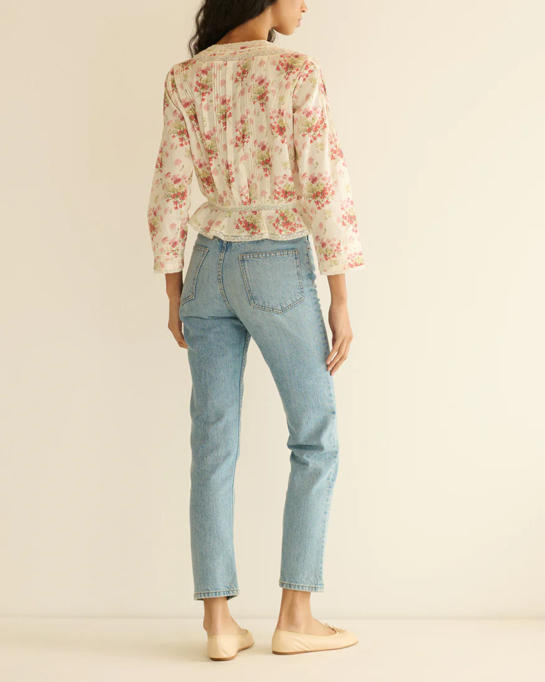 Hillock Top | Ivory Lantana Floral