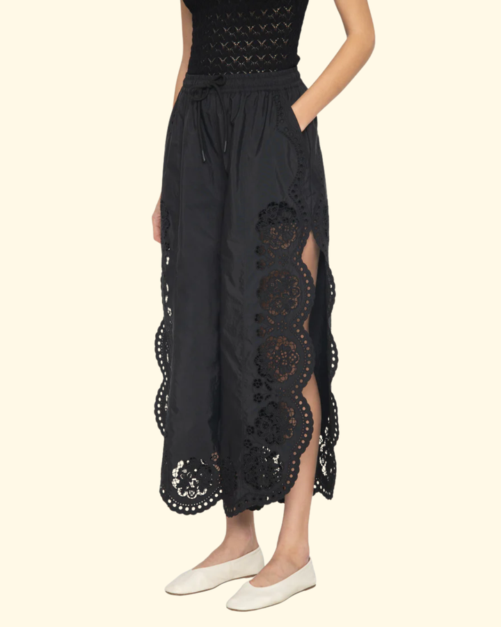 Vittoria Eyelet Pant | Black