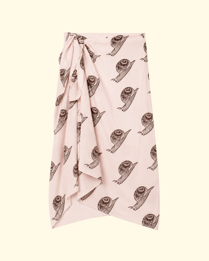 Soraya Snail Study Silk Sarong | Light Pink