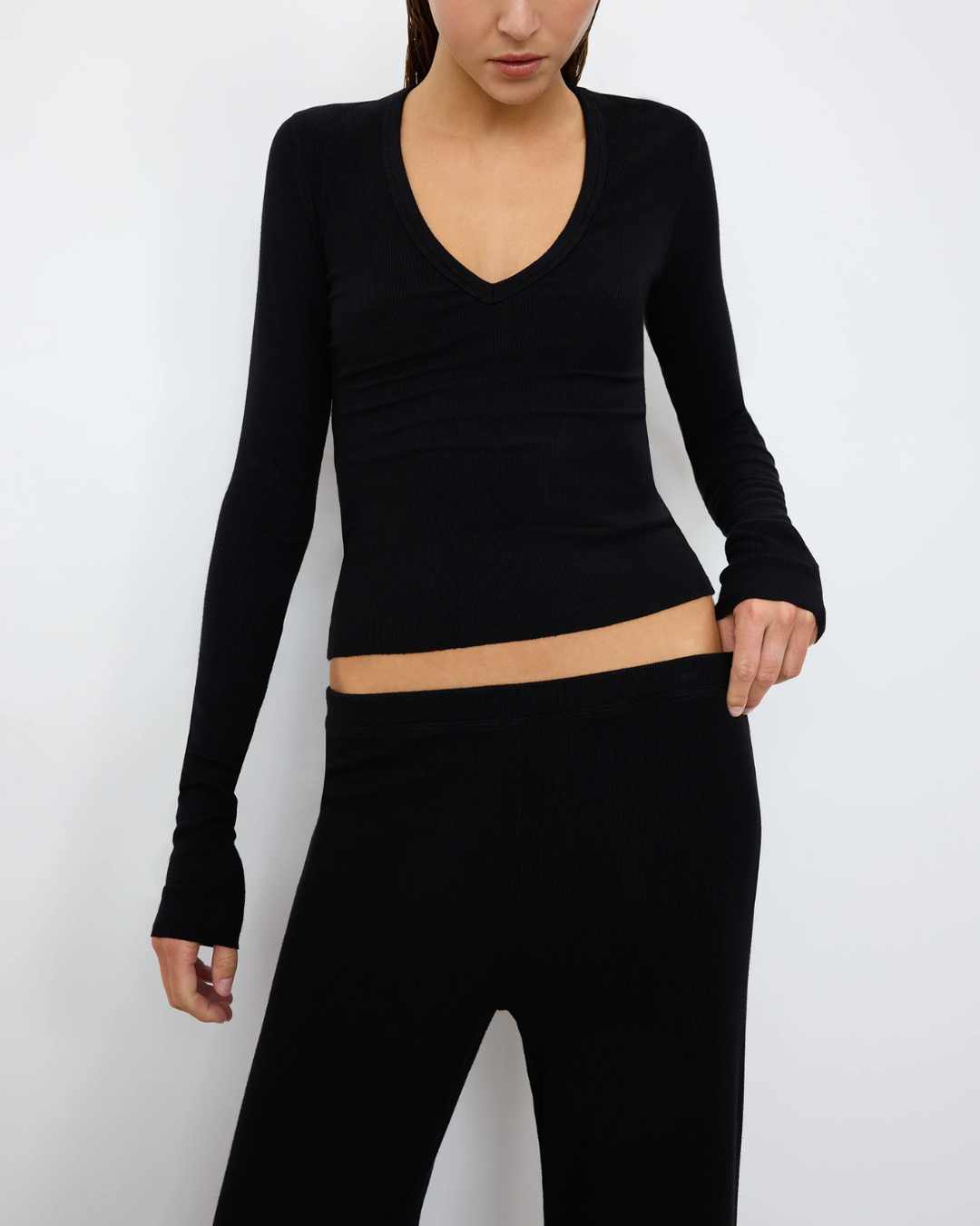 Long Sleeve V-Neck Top | Black
