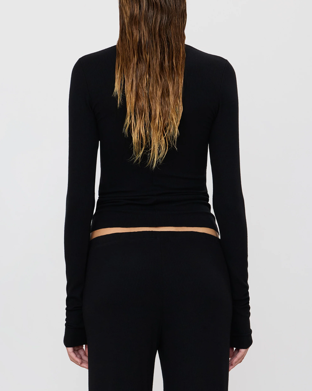 Long Sleeve V-Neck Top | Black