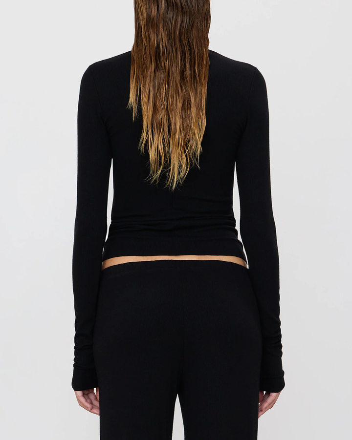 Long Sleeve V-Neck Top | Black