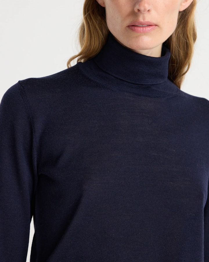 Fine-Knit Wool Cashmere Turtleneck | Navy