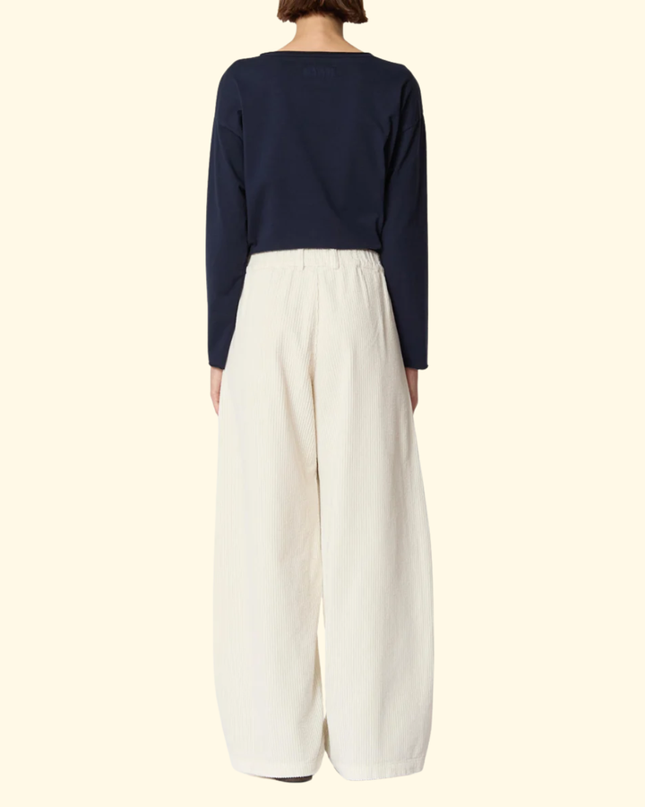Panta Sbam | Winter White