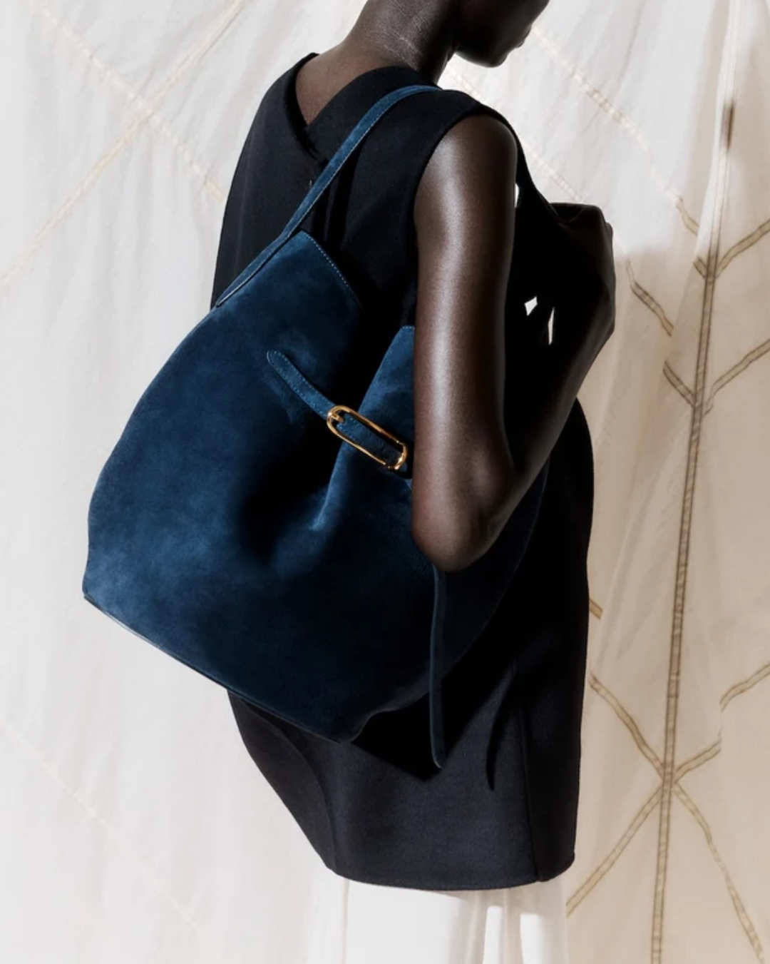 Belted Bucket Bag Large | Navy Suede