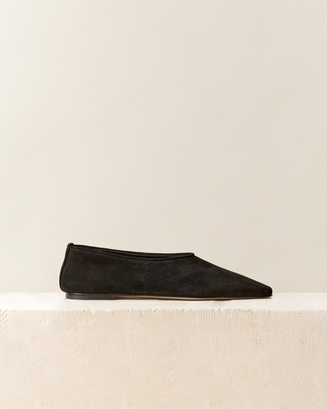 Topo Flat | Black Suede