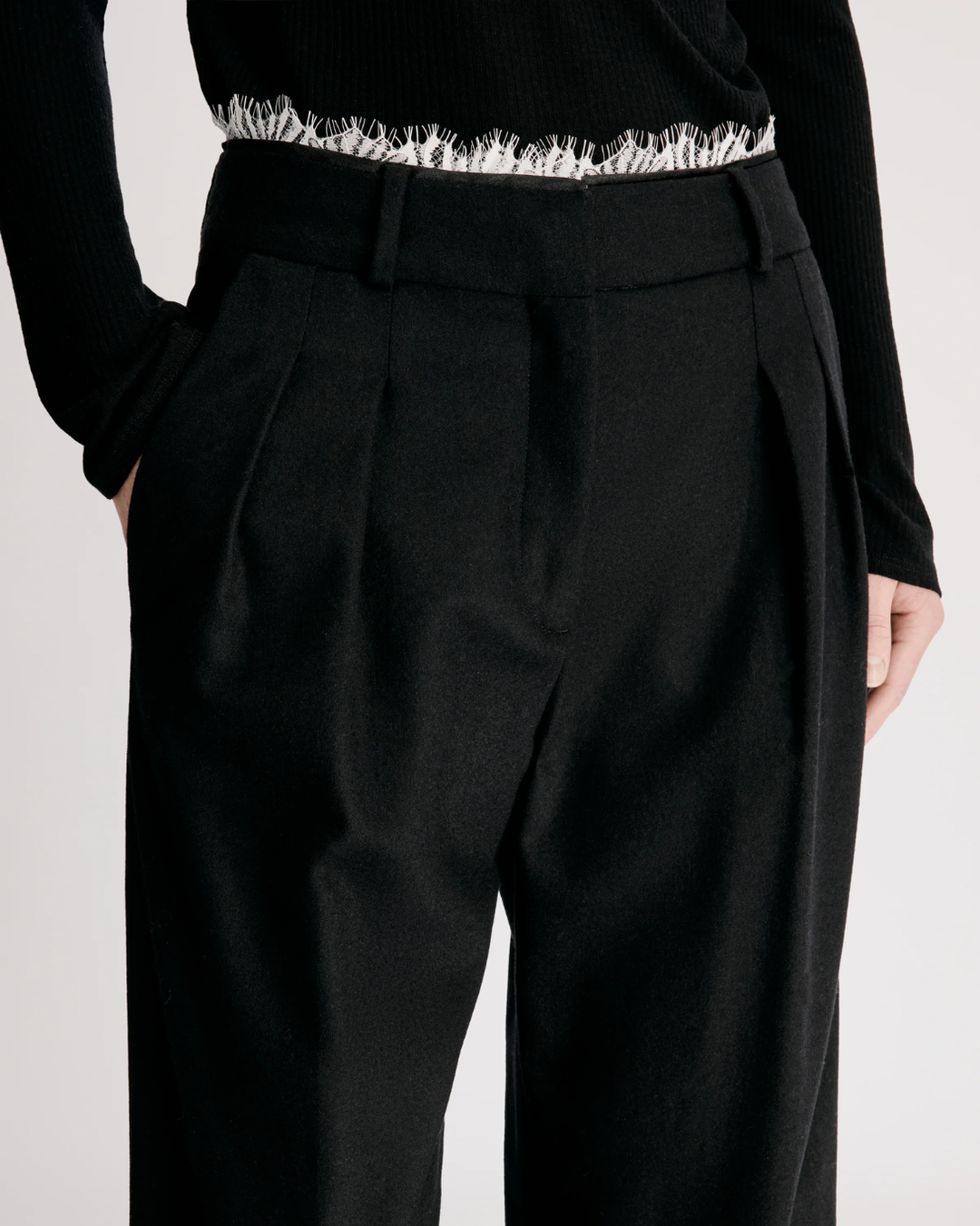 Saul Tailored Pant W/Lace | Black