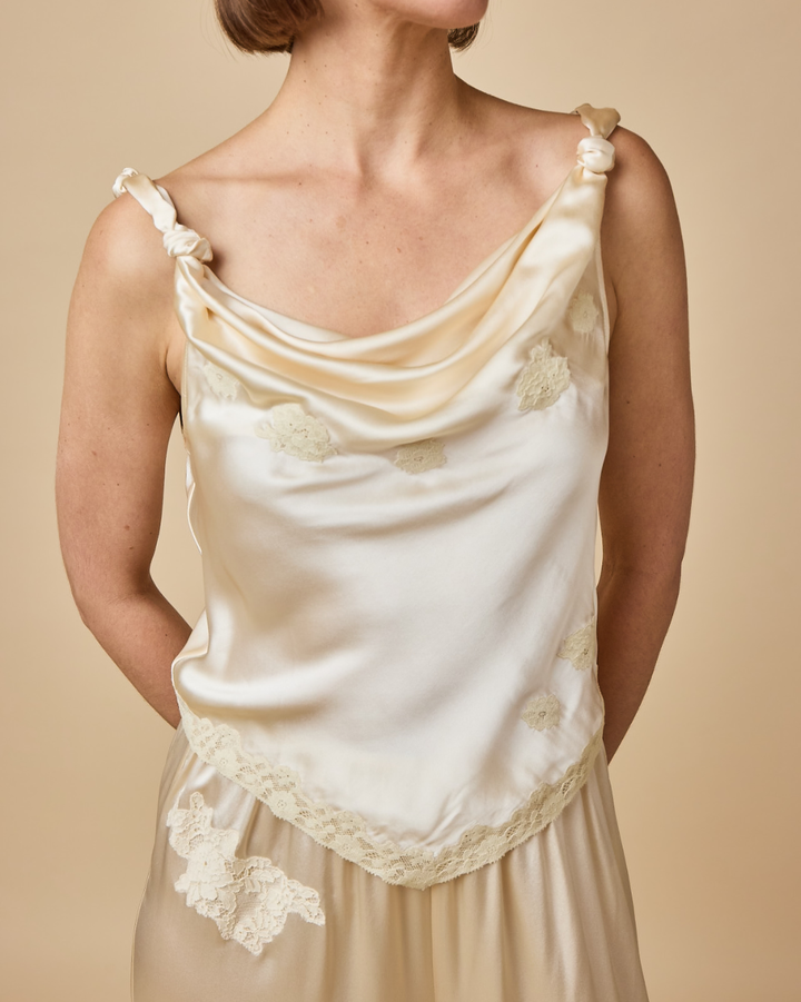 Manon Top | Candlelight