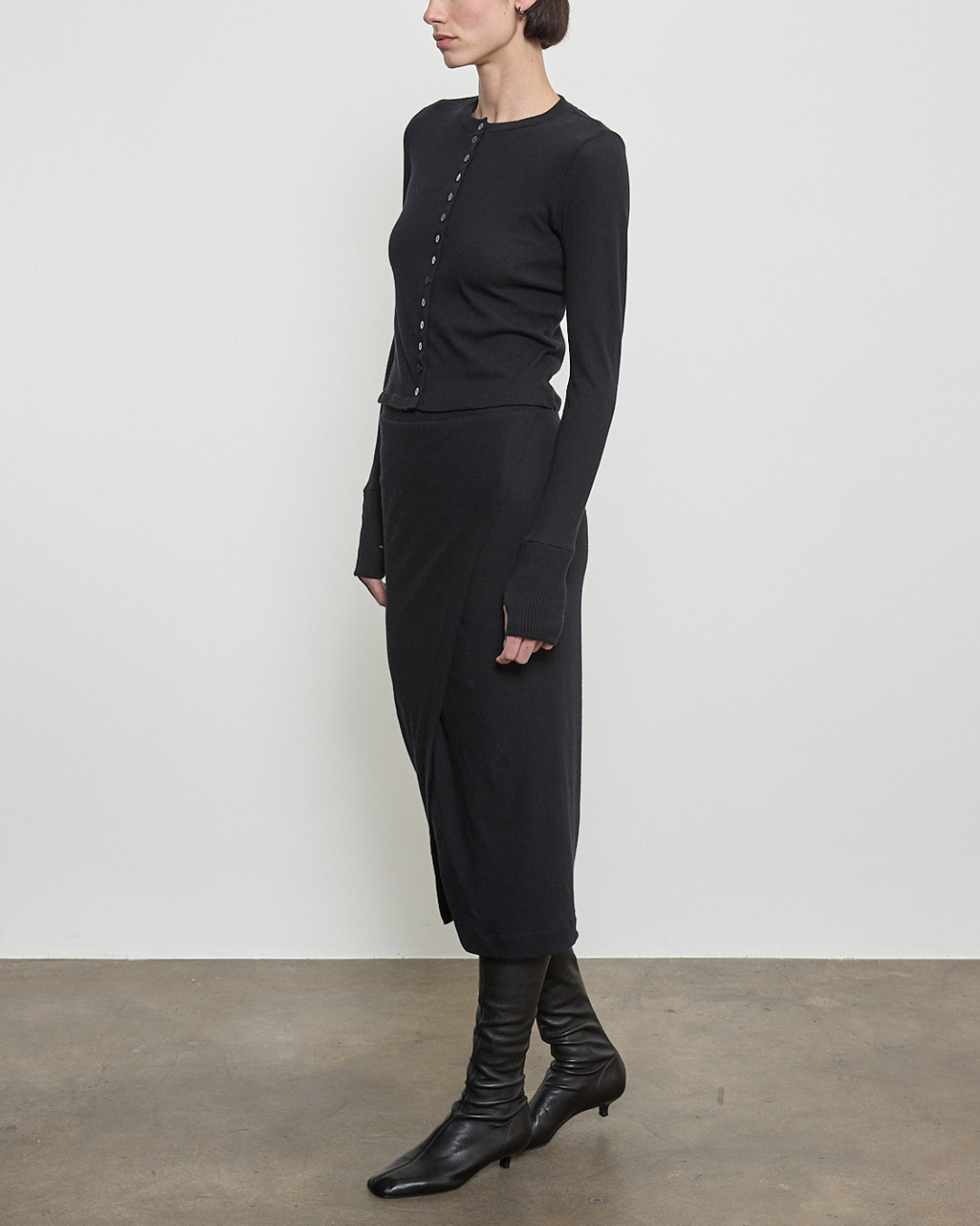 Fine Cashmere Jersey Wrap Skirt | Black