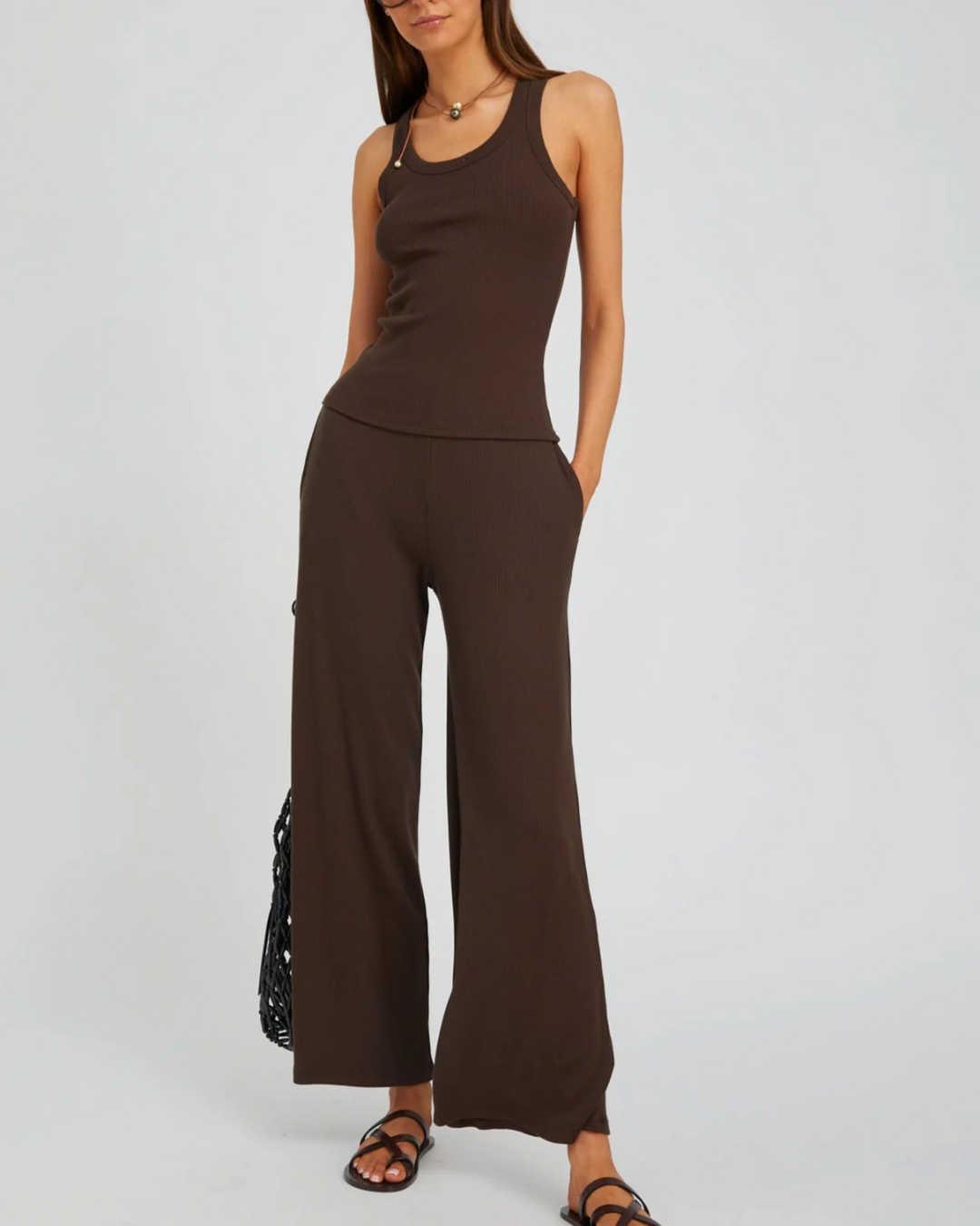 Rib Fitted Scooped Tank | Americano