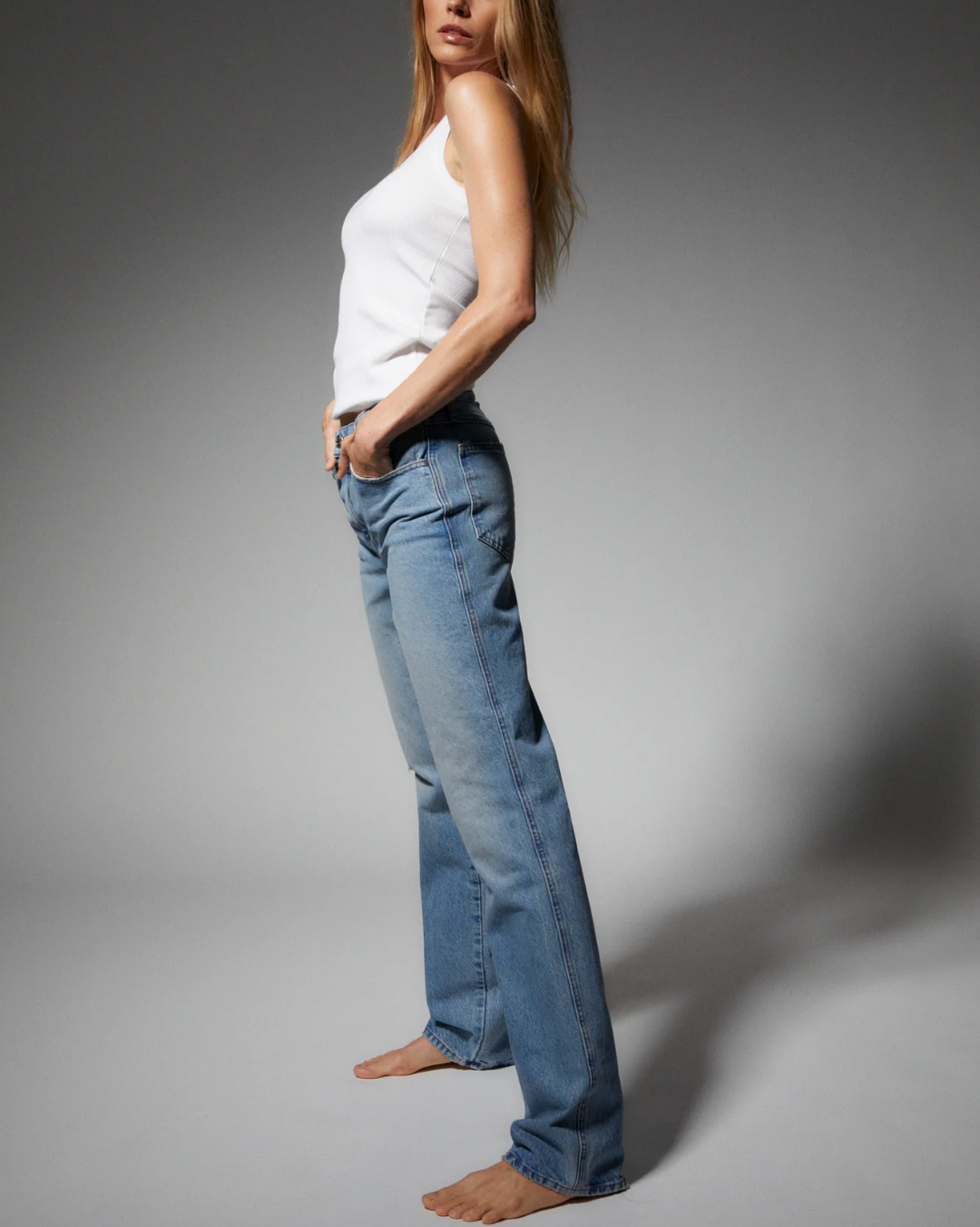 Rib Fitted Scooped Tank | White