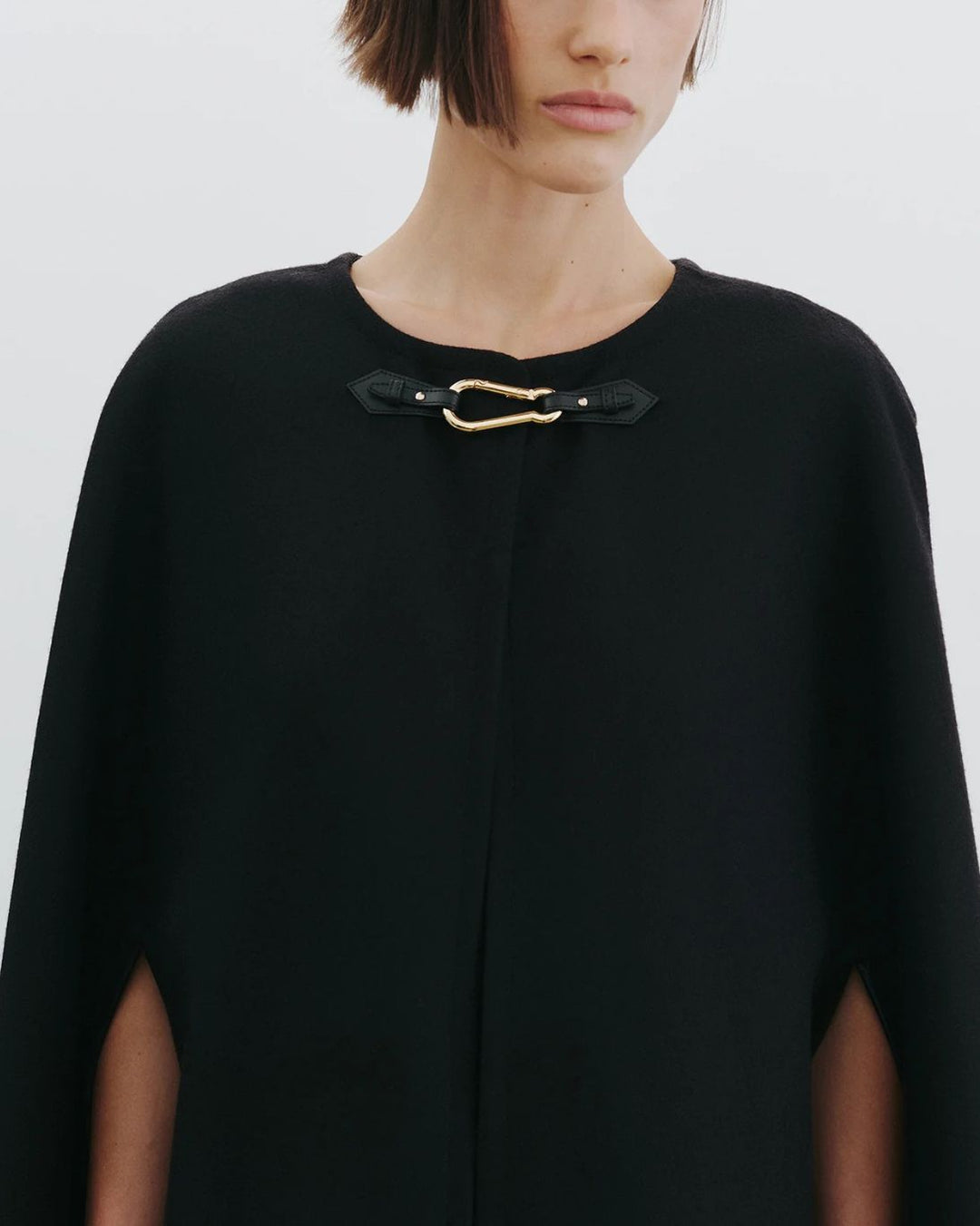 Arianna Cape | Black