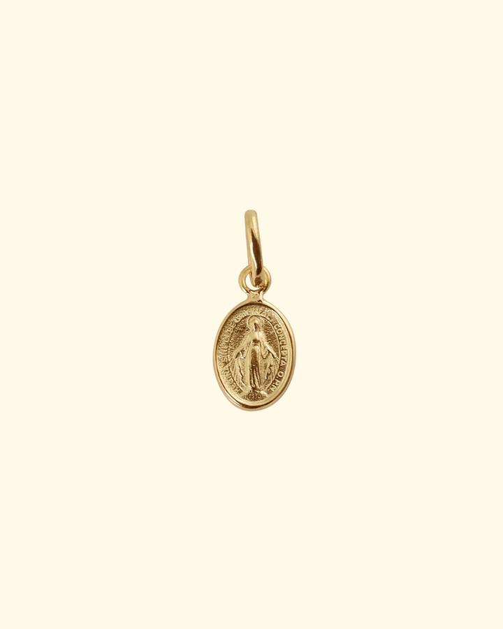 Petite Madone Pendant | 18K Yellow Gold
