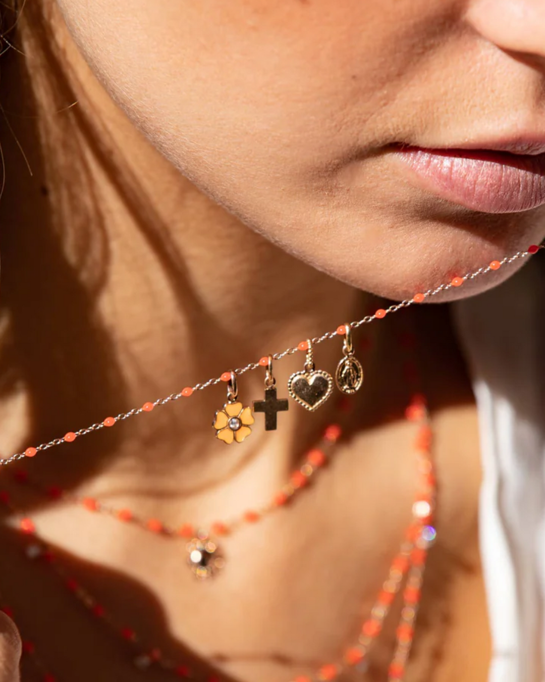 Petite Madone Pendant | 18K Yellow Gold