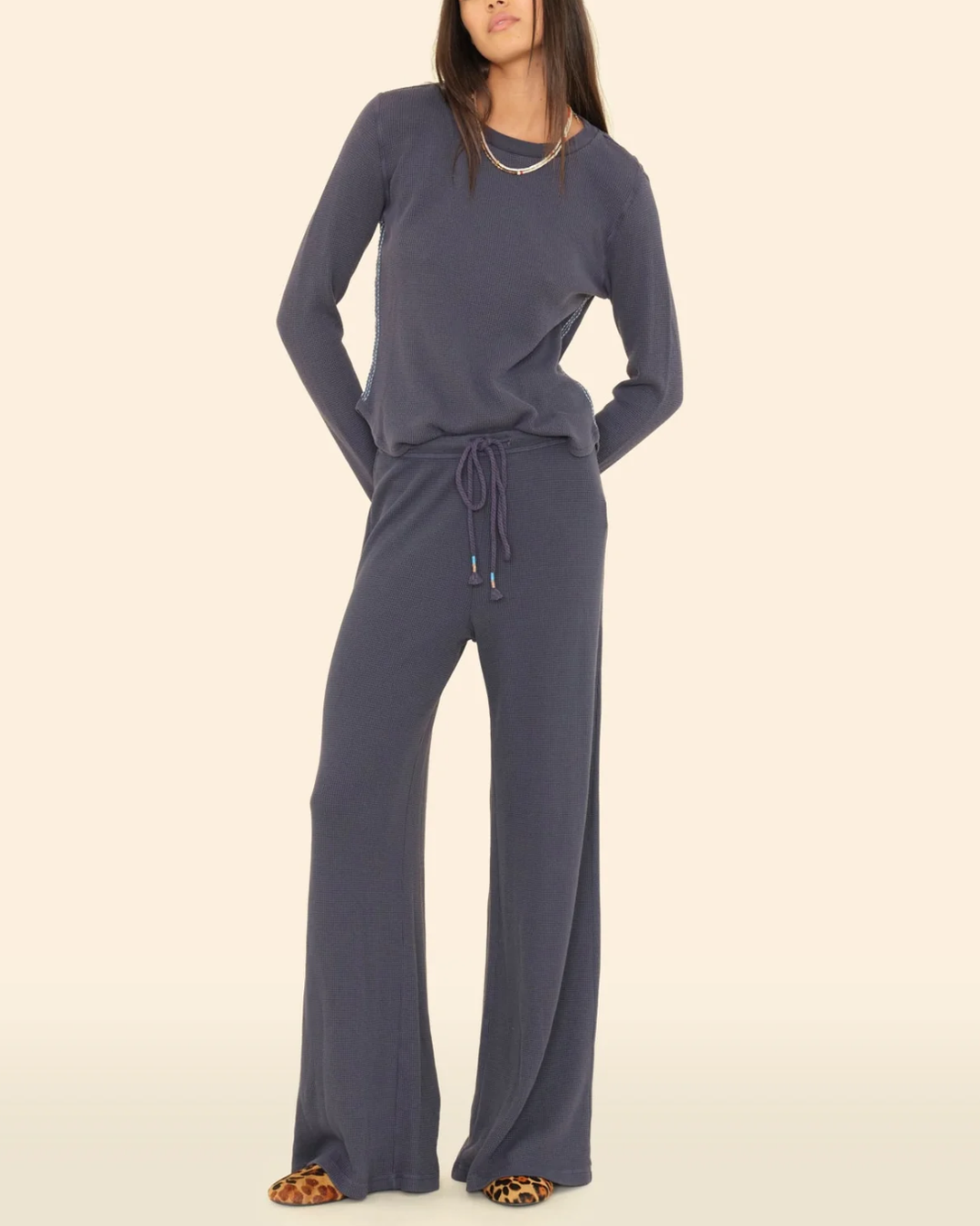 Manon Pant | Grey Smoke