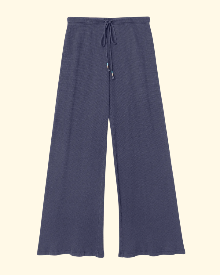 Manon Pant | Grey Smoke